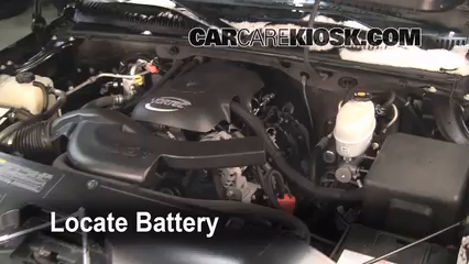 Battery Replacement: 2002-2006 Chevrolet Avalanche 1500 ... 2005 chevy avalanche fuse box diagram 